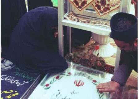 زیارت مزار مطهر شهید حاج قاسم سلیمانی و تجدید بیعت با آرمان شهدا